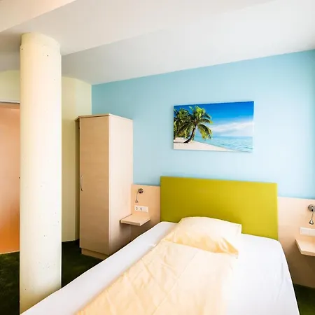 Hotel Sternplatz B&B Ehingen - Self Check-In Hotel