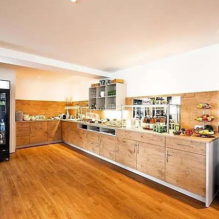 Sternplatz Otel 3*
