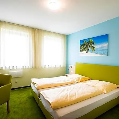 Sternplatz Otel 3*